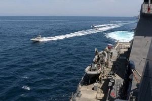تنش دریایی بین ایران و آمریکا در خلیج فارس