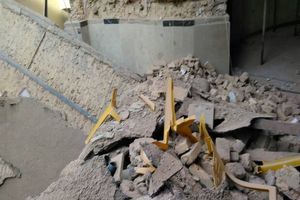 نجات دو کارگر از زیر آوار/ تخریب یک بنا در افسریه