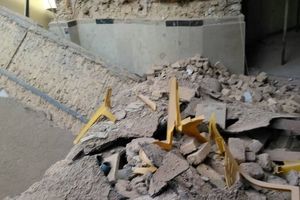 نجات دو کارگر از زیر آوار/ تخریب یک بنا در افسریه