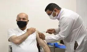 رییس جمهور عراق واکسن کرونا دریافت کرد