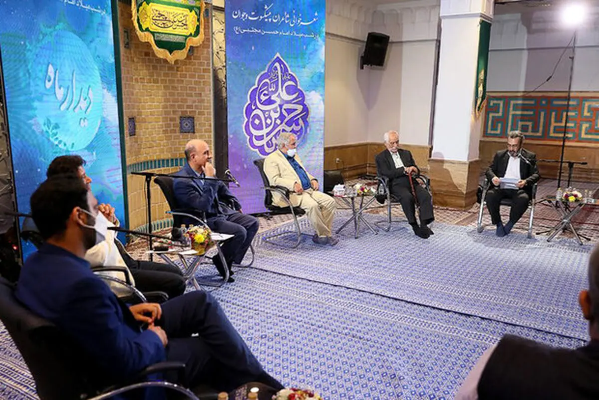 گزارش اشعار خوانده‌شده در شب شعر دیدار ماه