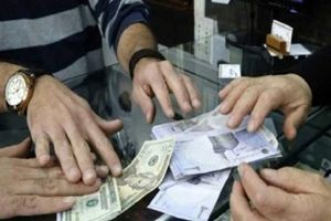 دستگیری ۵۵۵ نفر به علت سوء استفاده از ارز ۴۲۰۰ تومانی
