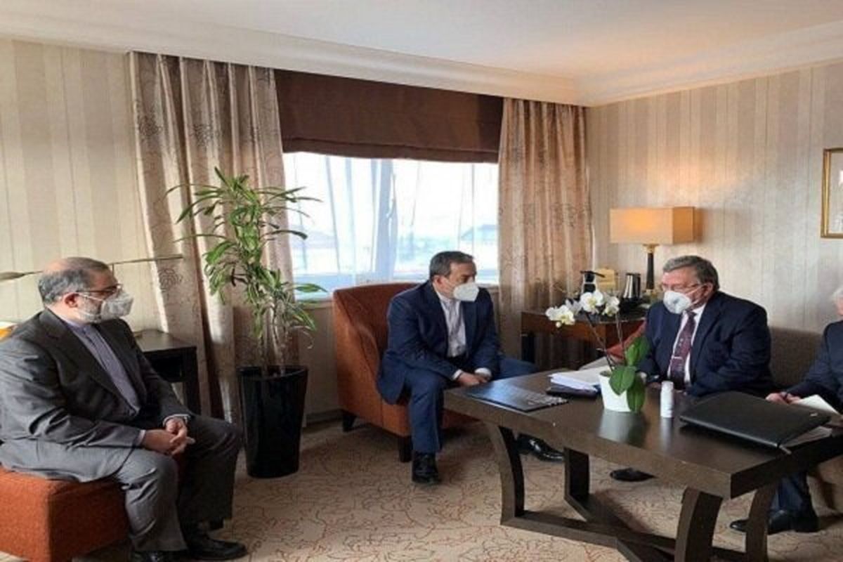 عراقچی با رئیس هیئت دیپلماتیک روسیه در وین دیدار کرد
