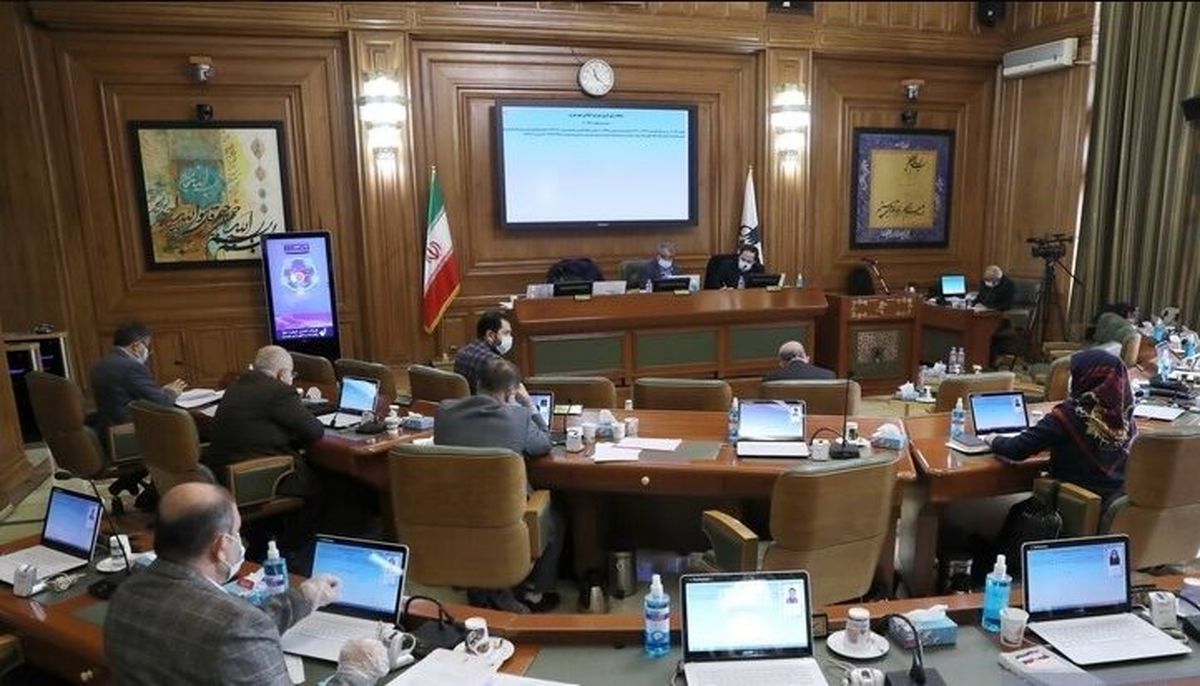 بررسی دو فوریت طرح خرید واکسن کرونا روی میز شورای تهران