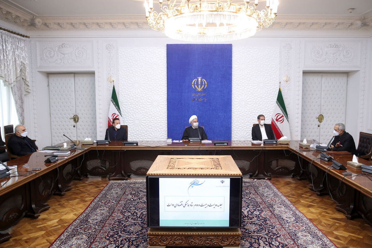 روحانی: تهیه و تامین واکسن اولویت اصلی برنامه‌های دولت است/ می توانیم در هفته های آتی شاهد گشایش ها باشیم
