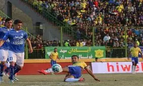 صنعت نفت 1 - استقلال 0/ منصوریان لیگ را با باخت شروع کرد