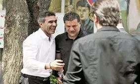 بچه غول استقلال در آغوش عابدزاده/ عکس