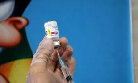 فرد خاطی در واکسیناسیون پاکبانان خویی عزل شد