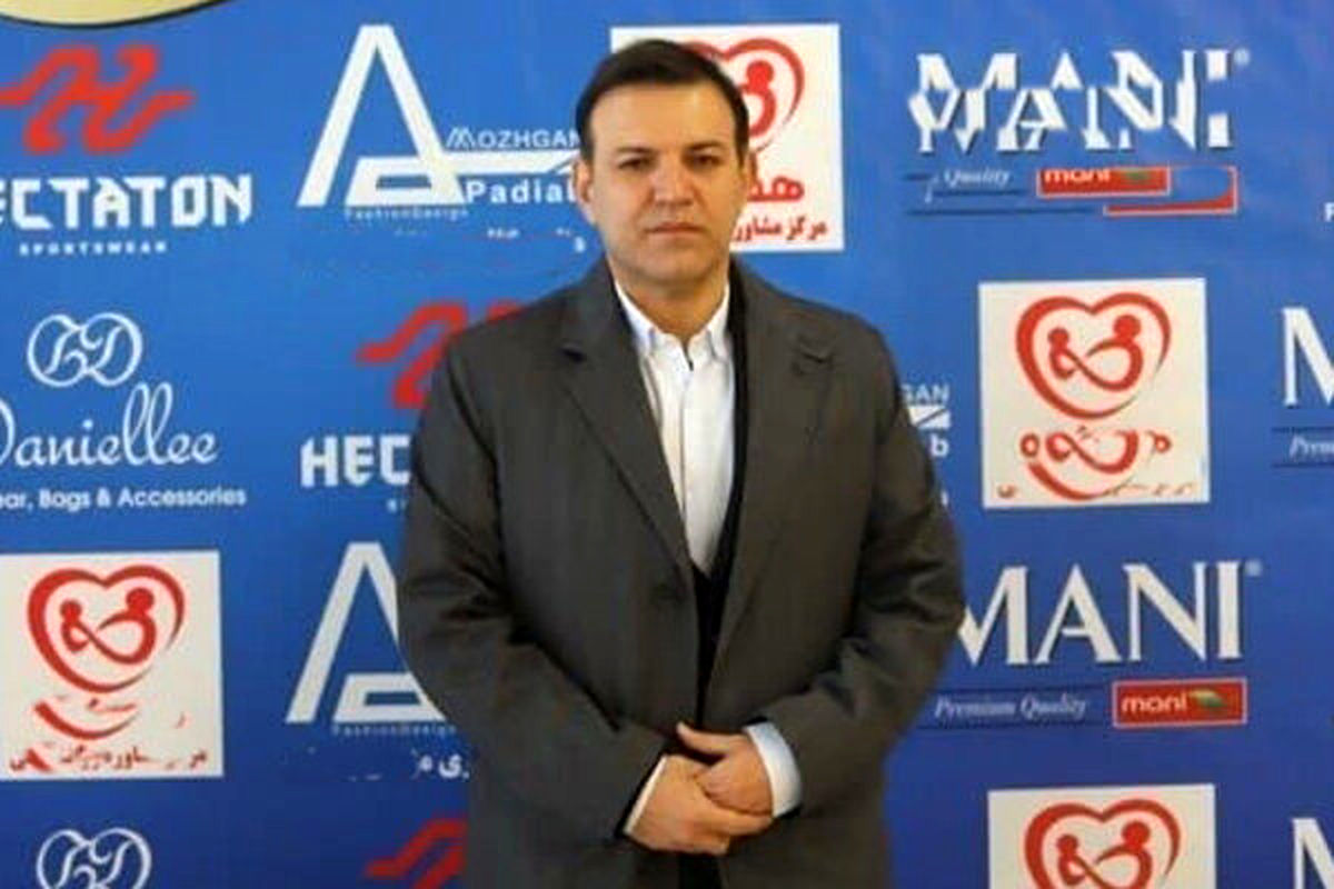 تیزبازی عزیزی‌ خادم با استقلال و پرسپولیس/ کاریکاتور