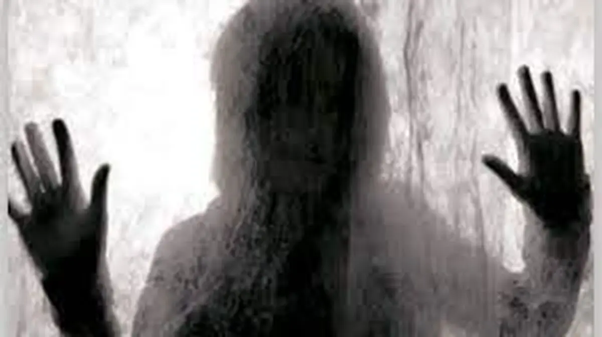 تجاوز جوان تهرانی به دختر شهرستانی در کافه خلوت