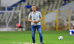 گل‌محمدی: می‌خواستند پرسپولیس را از پا دربیاورند