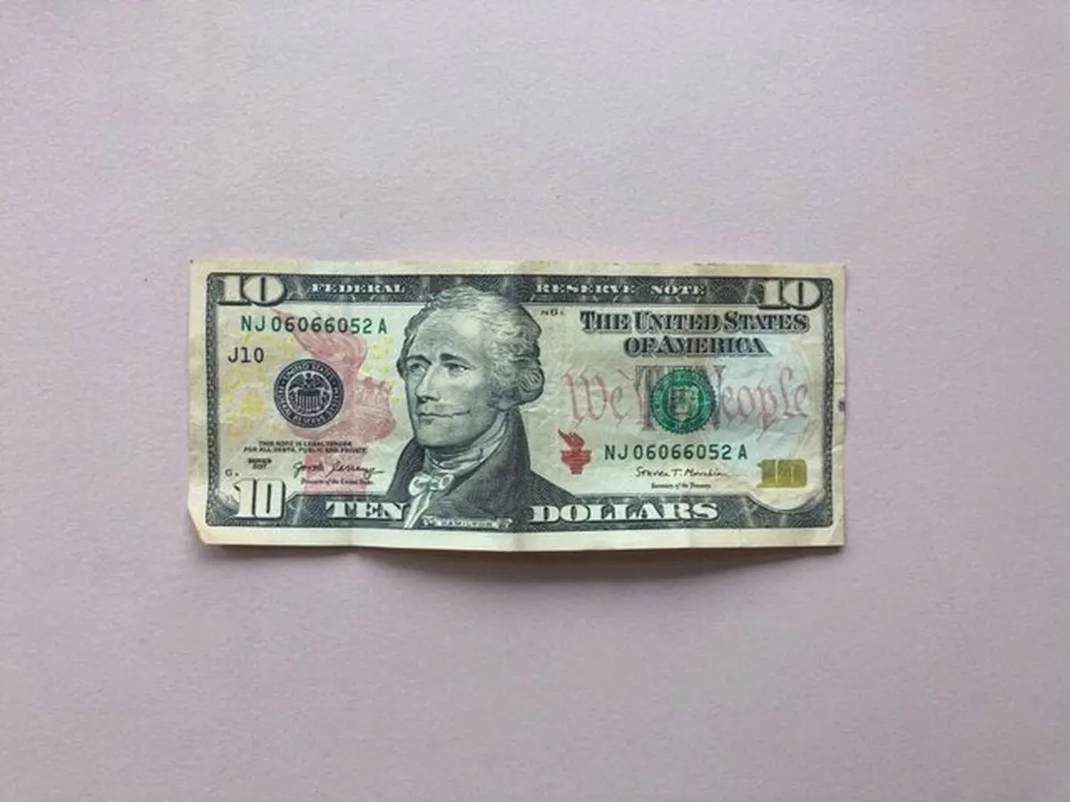 عقبگرد دلار در بازار
