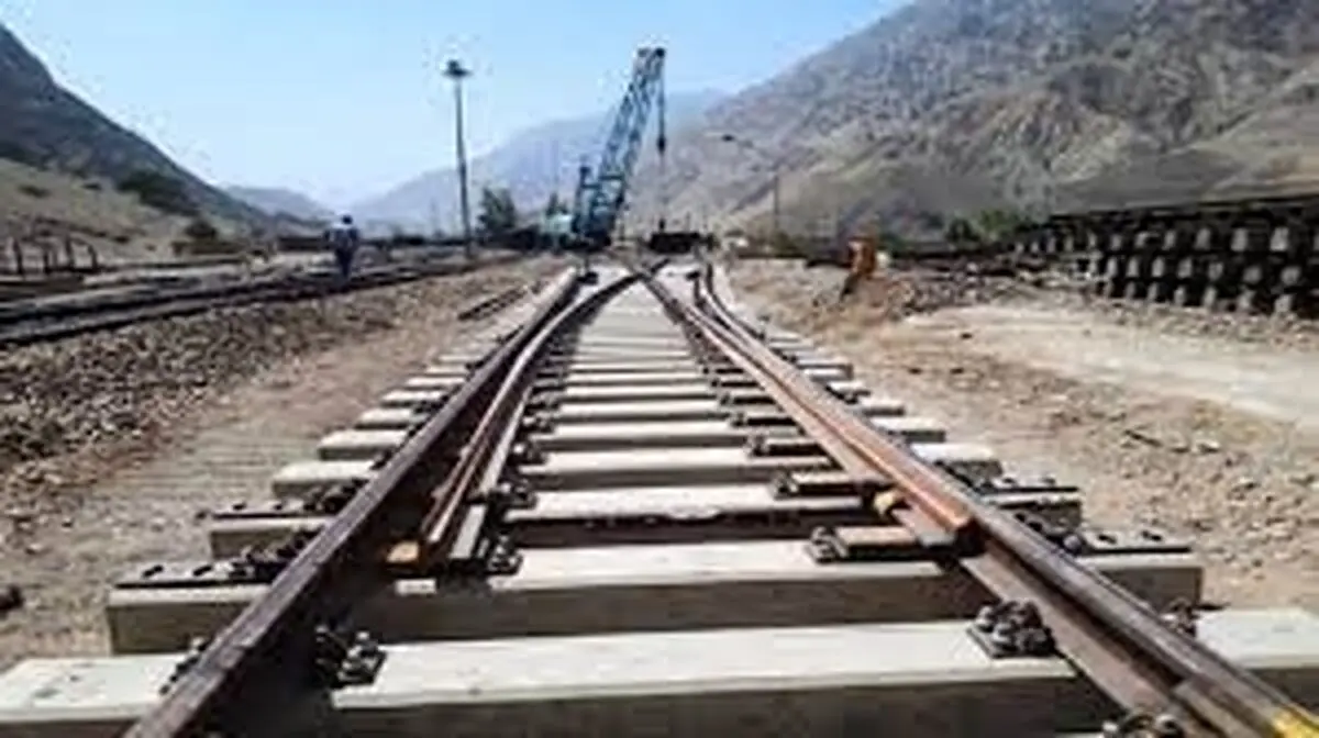 اجرایی شدن طرح ارتباط ریلی عراق و ایران در مراحل نهایی/ بررسی بندهای یادداشت تفاهم اتصال ریلی بین شلمچه و بصره طی روزهای آینده