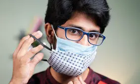 پس از عطسه ماسک را تعویض کنید