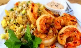 طرز تهیه میگو پلو اسپانیایی؛ یک پیشنهاد خوشمزه