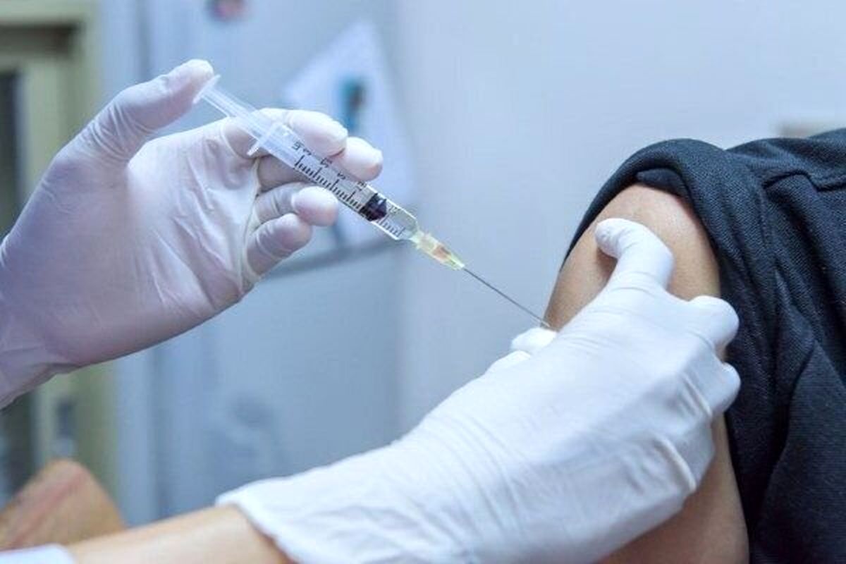 واکسنهای کرونایی که در بازار سیاه به فروش میرسند آب مقطر هستند