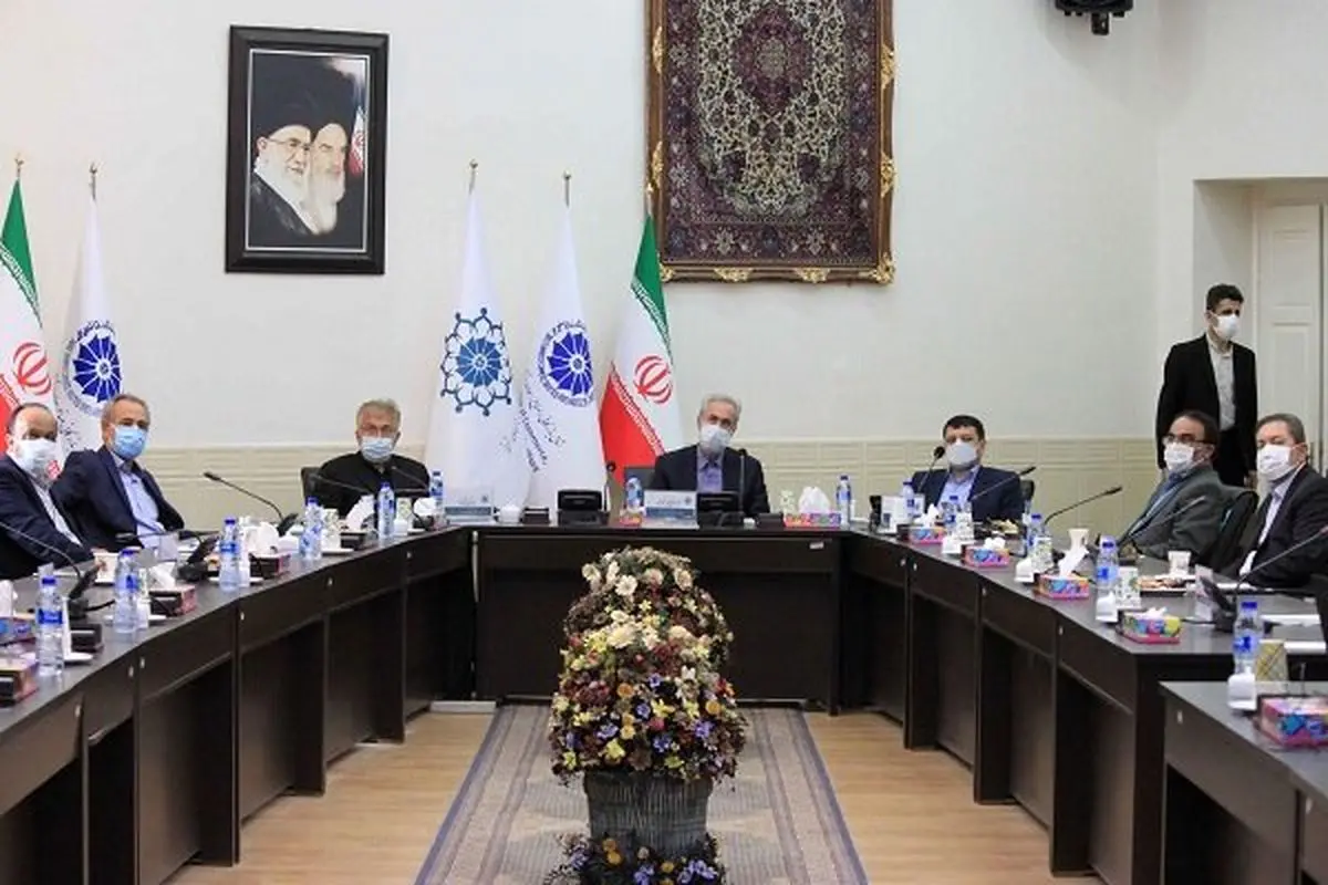 خطر روی آوردن سرمایه گذاران ایرانی به کشورهای همسایه