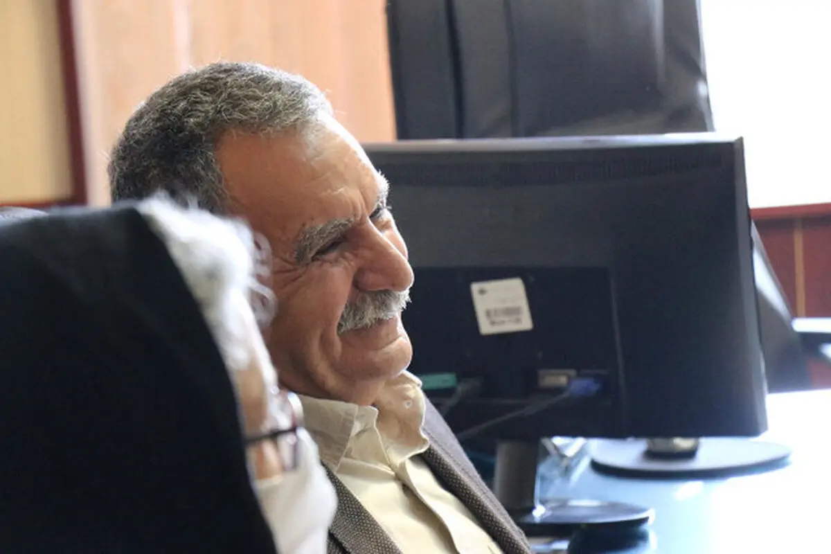 زمانی طنز و دست زدن در برنامه ها ممنوع بود