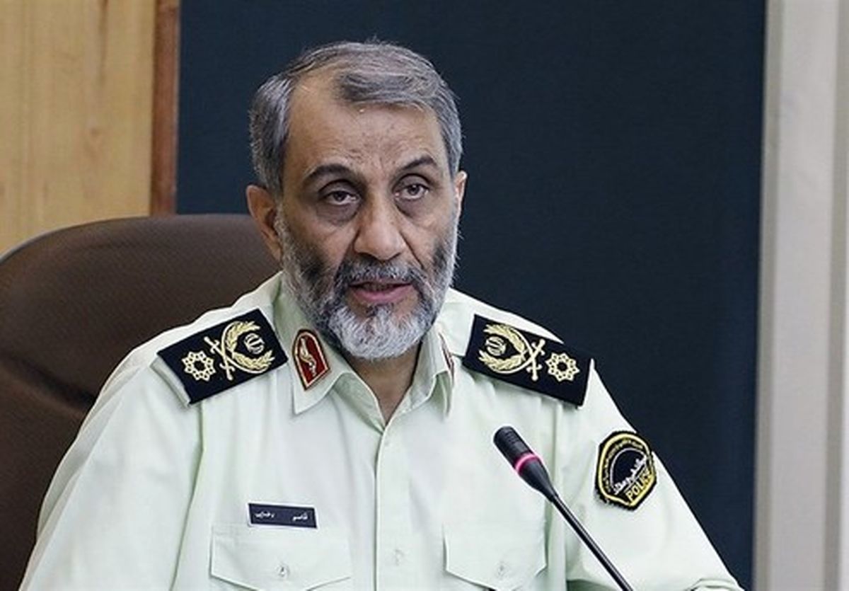 جانشین فرمانده ناجا: سخنان برخی کاندیداها جز وطن فروشی چیزی ندارد/ فتنه را در نطفه خفه می‌کنیم