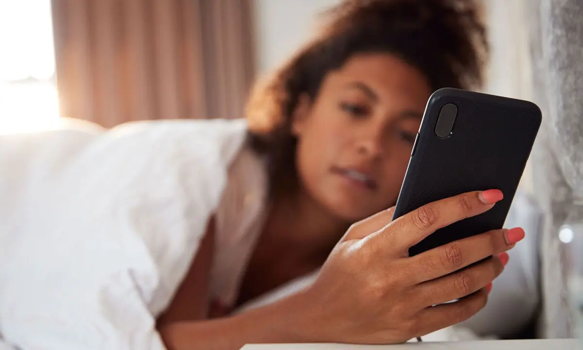نقش اعتیاد به اینترنت در خشونت‌های خانوادگی ایام کرونا
