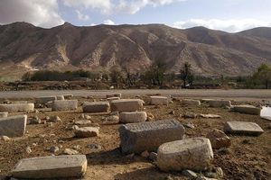 حفاری غیرمجاز قبرستان ارامنه در روستای 