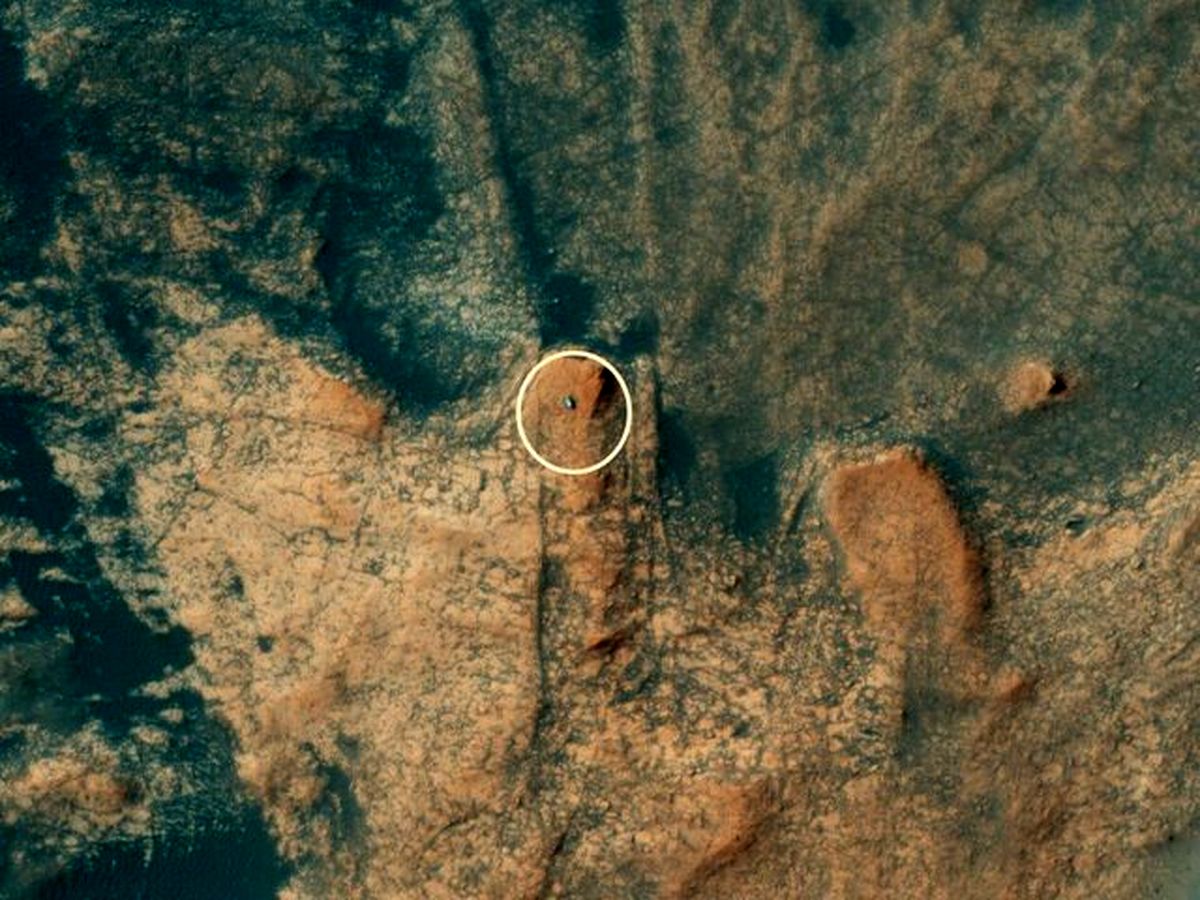 ثبت تصویر جدیدی از مریخ‌نورد کنجکاوی توسط مدارگرد مریخ