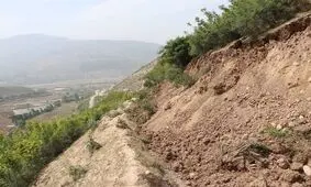 رانش زمین در روستای خرشک شهرستان رودبار/ ۳ خانه آسیب دید
