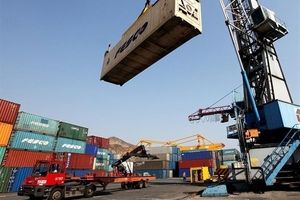 پایانه صادراتی در فارس ایجاد شود/ زیر ساخت‌ های صادراتی فارس بسیار ضعیف است