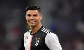 رونالدو با چهره‌ای بسیار متفاوت/عکس