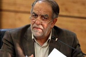 ‏پیش بینی مرحوم اکبر ترکان در مورد رد صلاحیتها در انتخابات/ حتی لاریجانی را هم احتمال رد شدن داده بود!/ ویدئو
