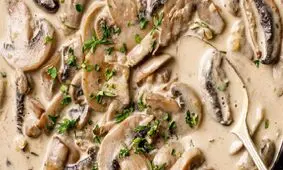 طرز تهیه سس قارچ برای همبرگر و پاستا