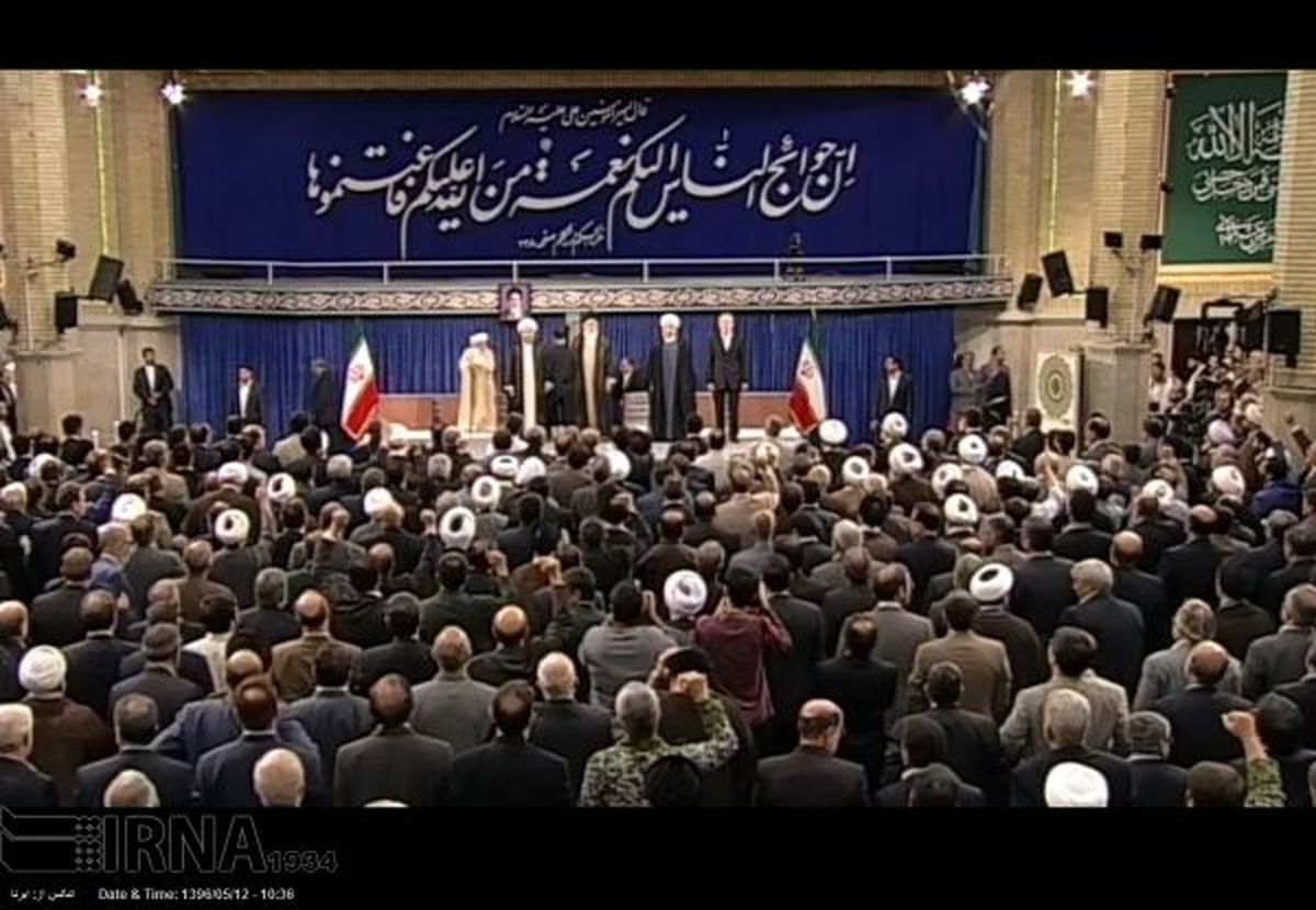 هم نشینی فرزندان رهبر انقلاب با سردار اشتری و سرلشگر فیروزآبادی+عکس
