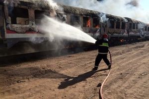 قطار مسافربری یزد - بادرود - تهران دچار حریق شد