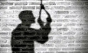 جوان مرندی خود را حلق‌آویز کرد