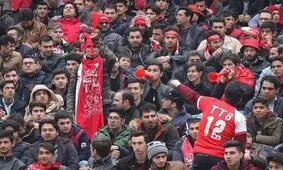 حواشی دیدار تراکتورسازی و پرسپولیس/ فحاشی هواداران در تبریز