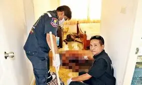 سگ گرسنه صاحبش را خورد