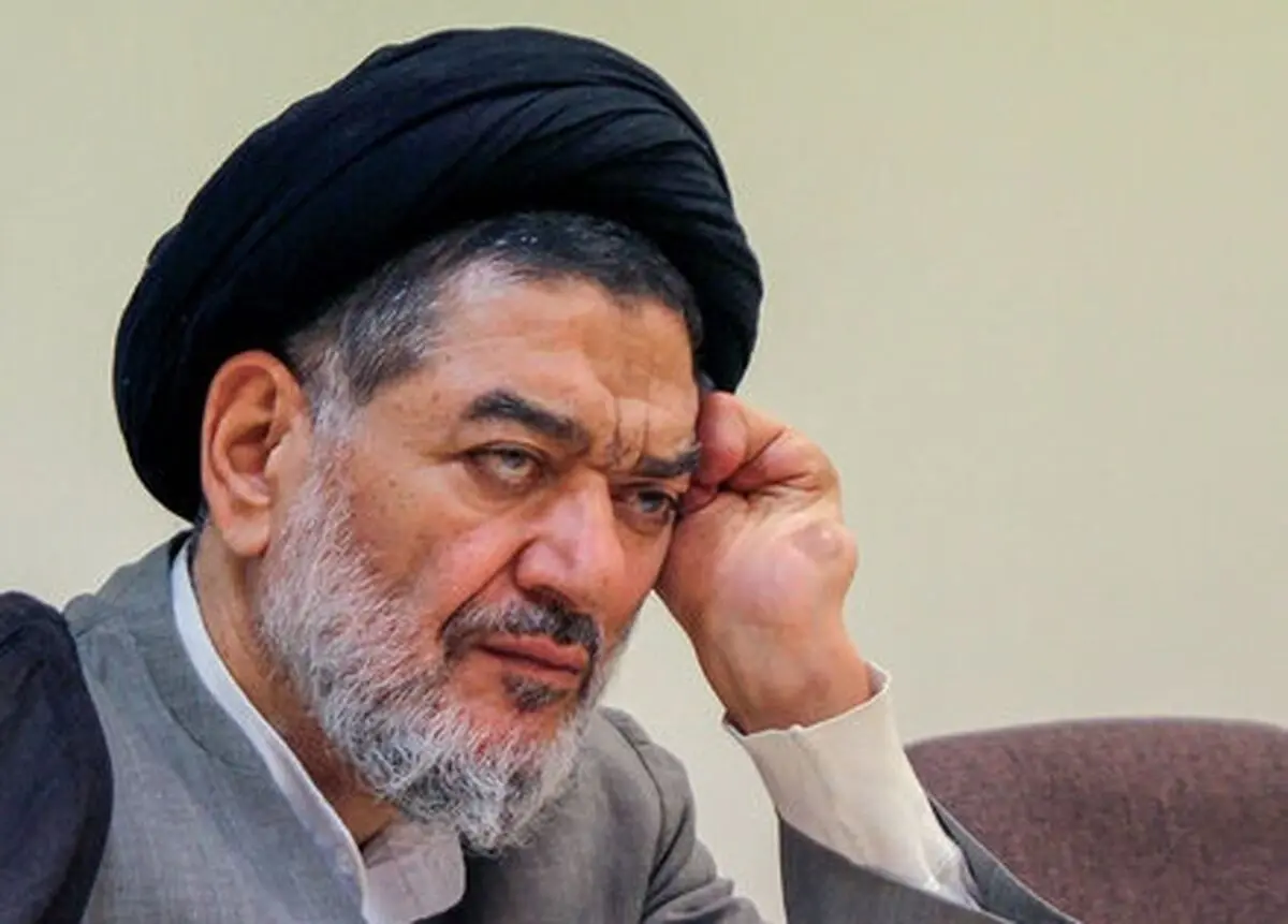 مرحوم محتشمی پور: کسانی که در انقلاب حضور نداشتند پس از پیروزی، با ماسک انقلابی وارد میدان شدند