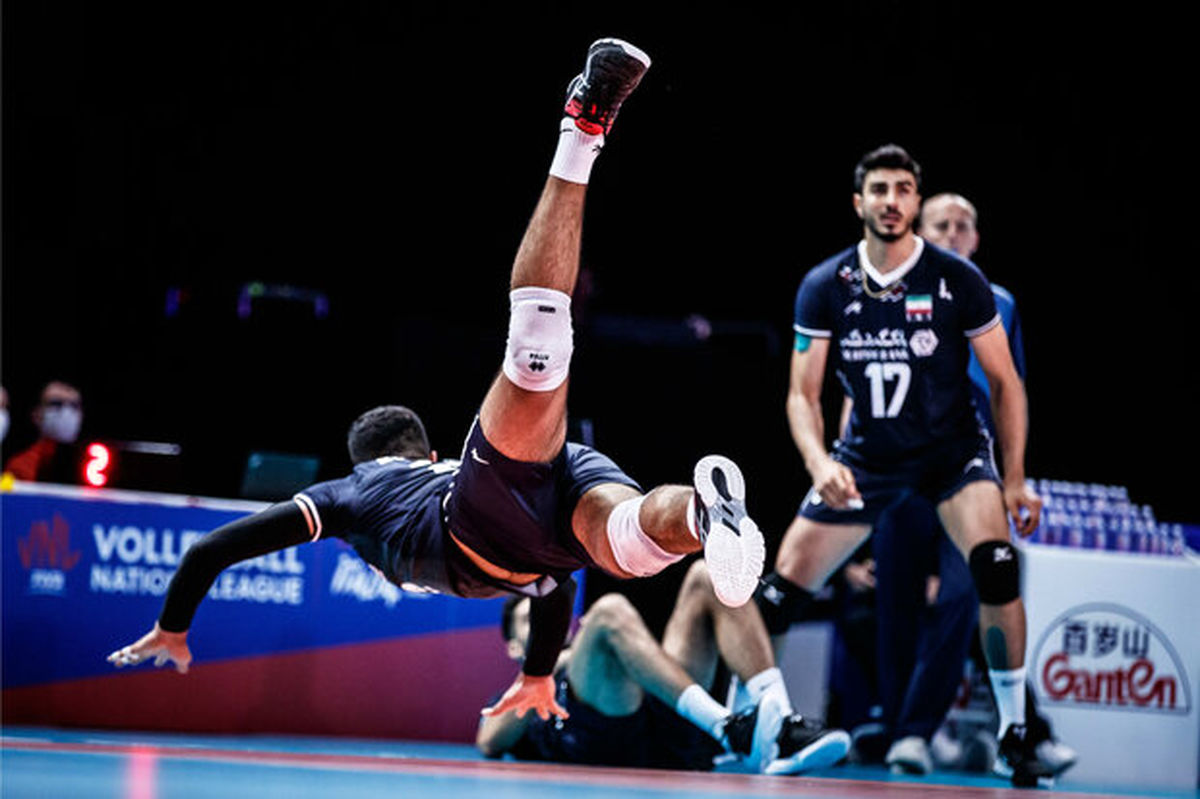 آغاز مسابقات سخت تیم ملی والیبال/ رقابت جذاب ایران و آمریکا برگزار می‌شود