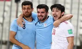 شادی بازیکنان تیم ملی ایران در رختکن پس از بردن بحرین/ عکس