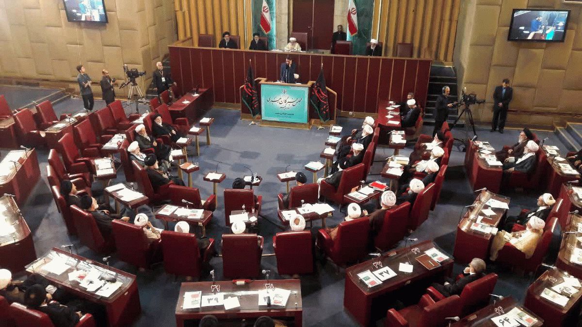 انتقاد روزنامه جمهوری اسلامی از اظهارات یک عضو مجلس خبرگان/ این فقه، فقه داعش است