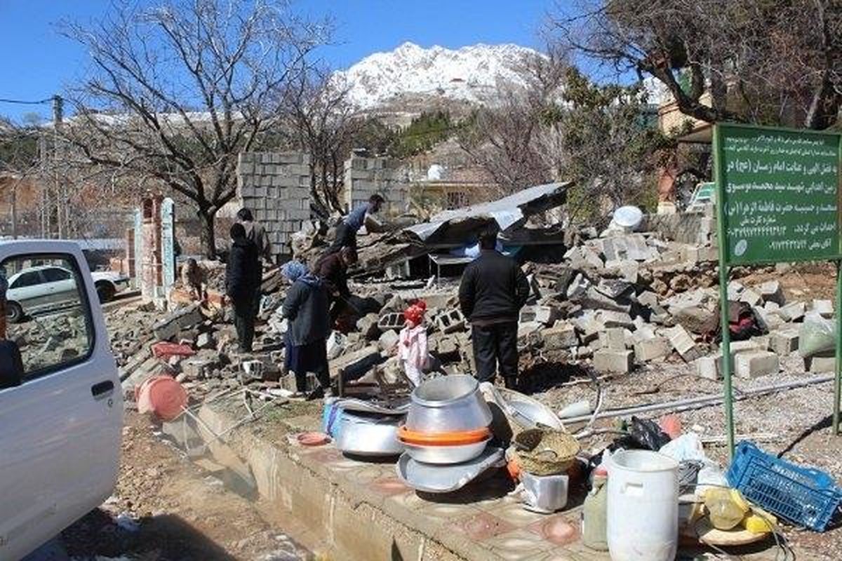 انعقاد قرارداد ۸۰ درصد از زلزله زدگان سی سختی با بانک ها