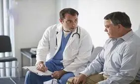 آیا هنگام درد در آلت تناسلی باید سریعا به پزشک مراجعه کنیم؟