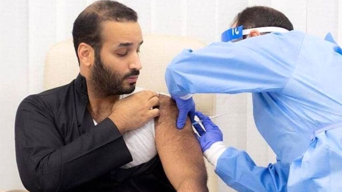 واکسن در عربستان کمیاب شد/ دولت این کشور از فواید تاخیر در تزریق دُز دوم گفت!