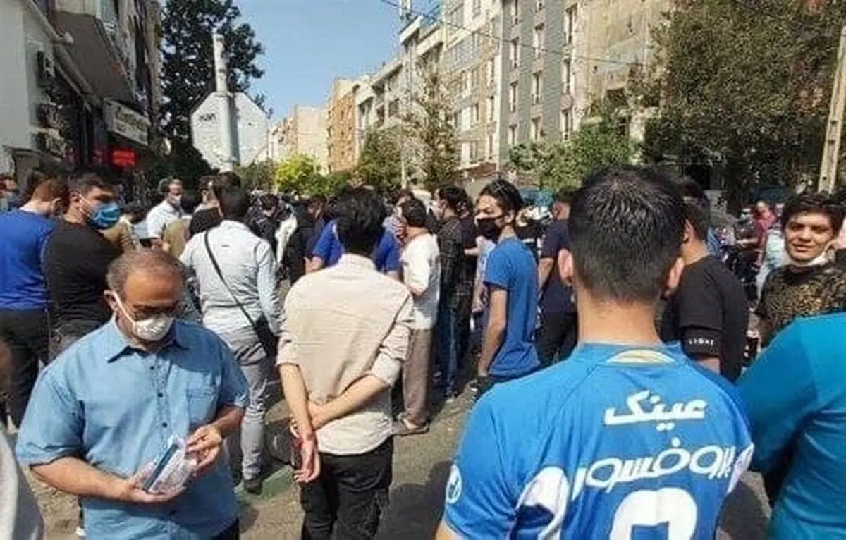 یگان ویژه، مانع از تجمع هواداران استقلال شد/عکس
