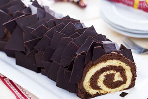 با طرز تهیه یک رولت شکلاتی خوشمزه آشنا شوید