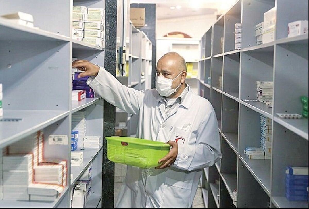 کمبود بی‌سابقه دارو در ایران طی ۱۵ سال اخیر/ مردم برای یک داروی ساده زخم معده، خیلی می‌گردند