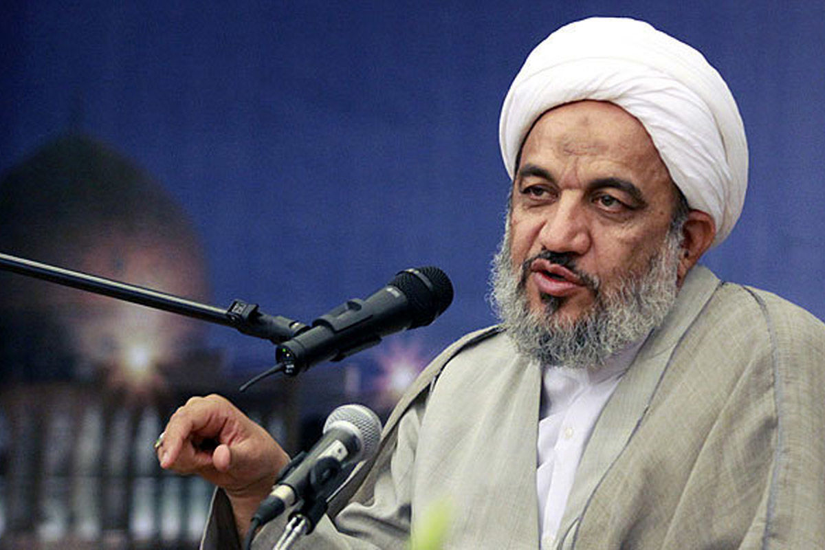 رضاشاه و پسرش هرکسی را دوست داشتند، منصوب میکردند/ تقصیر خودمان است چون یا رأی نمیدهیم یا اشتباه رأی میدهیم