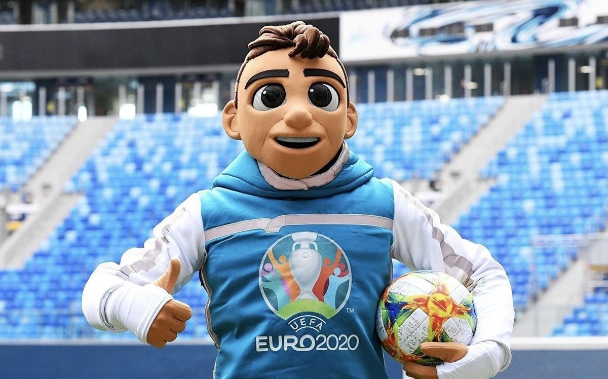 "اسکیلزی"، عروسک عجیب یورو 2020