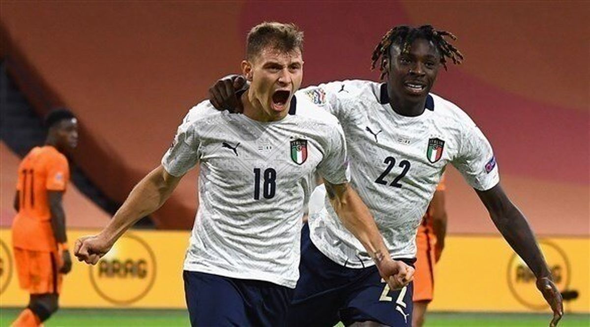 تصویری جالب از بازیکنان ایتالیا به هنگام خواندن سرود ملی/ عکس