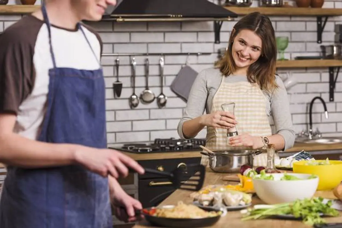 دلبری از شوهر با بوی غذا